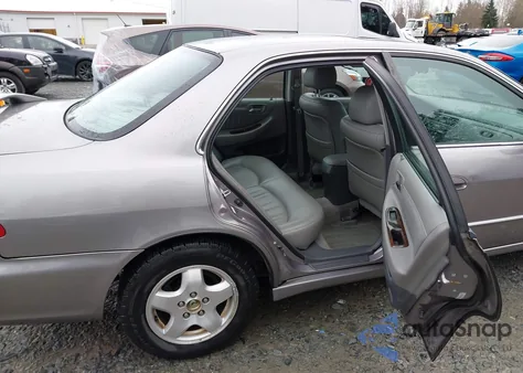 2000 Honda Accord 3.0 Ex z USA, uszkodzony, nr VIN 1HGCG1650YA068467